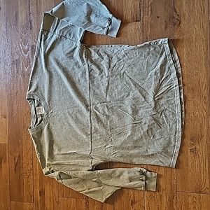 Fantastic fawn mineral wash long sleeve tee